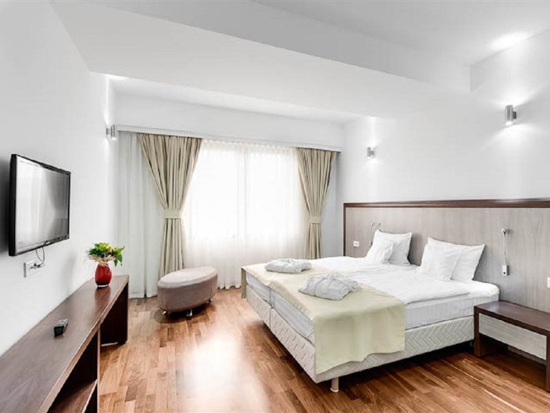 City5 Rooms & Suites By Lsa Скопие Екстериор снимка