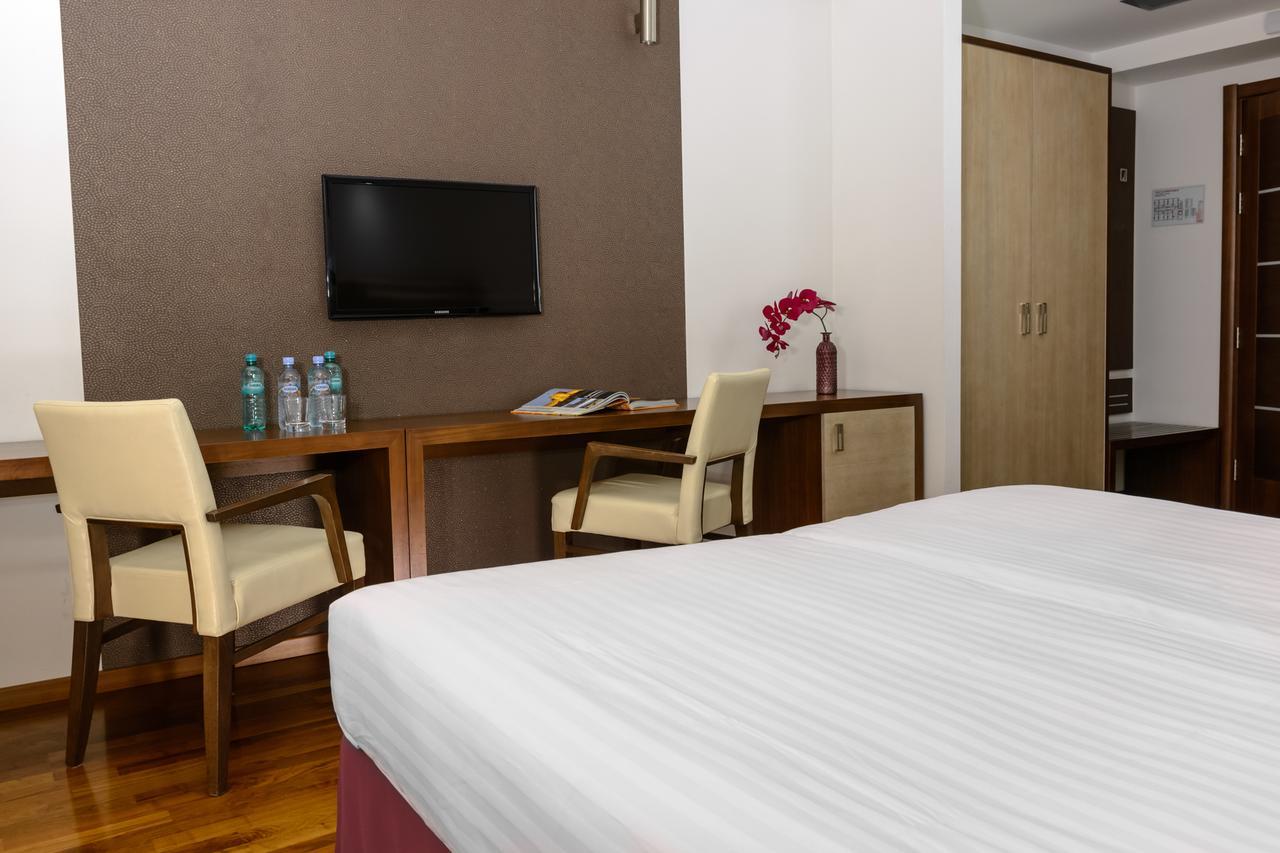 City5 Rooms & Suites By Lsa Скопие Екстериор снимка